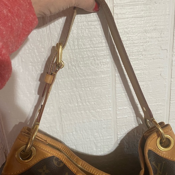 LOUIS VUITTON GALLIERA - Picture 8 of 13